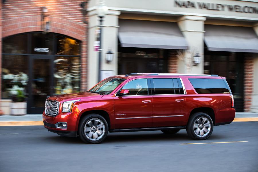  GMC Yukon XL Denali 2015 года  (фото 18 из 20)